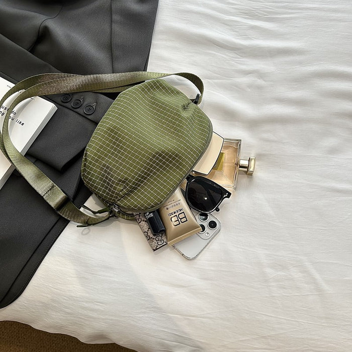 Wholesale Waterproof Nylon Shell Bag Women's Casual Sports