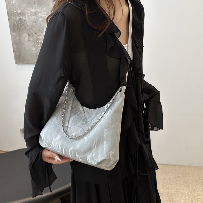 Wholesale Personalized commuting shoulder bag, fashionable large capacity tote bag, casual