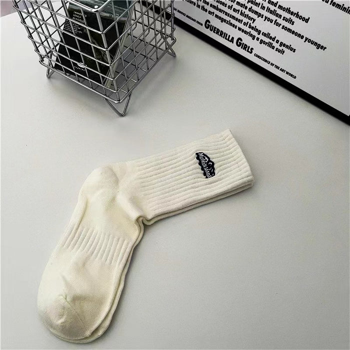 Wholesale Versatile unisex mid tube socks with thick thread mesh for couples