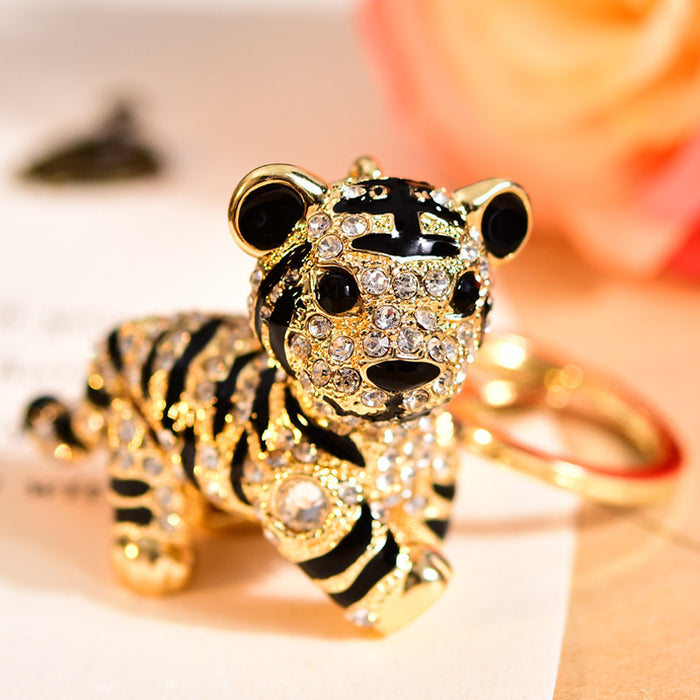 Wholesale Diamond-encrusted three-dimensional Tiger car keychain metal