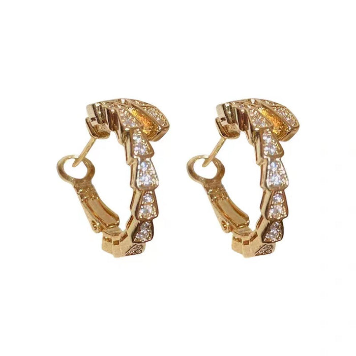 Wholesale Water drill snake bone ear ring