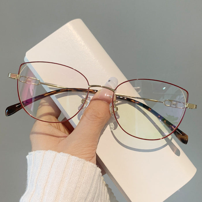 Wholesale Ultra light pure titanium elegant cat eye glasses for myopia can be matched with high-end sensitivity glasses frame