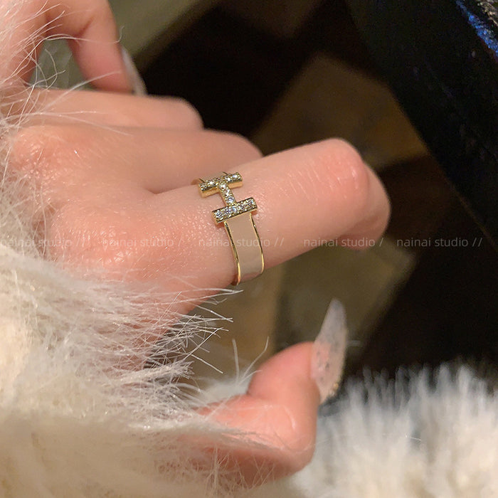 Wholesale Light luxury ring, high-end feel, open index finger ring, unique and niche ring