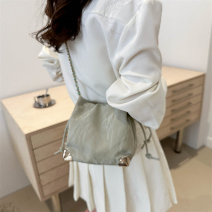Wholesale Chain minimalist shoulder bag with a stylish texture, crossbody bag