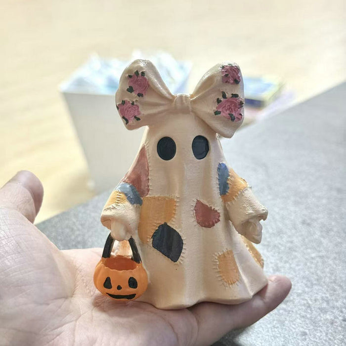 Wholesale Stylish Patchwork Ghost Resin Figurine  Decor Country Style Mantel Shelf Accent And Everyday Gift