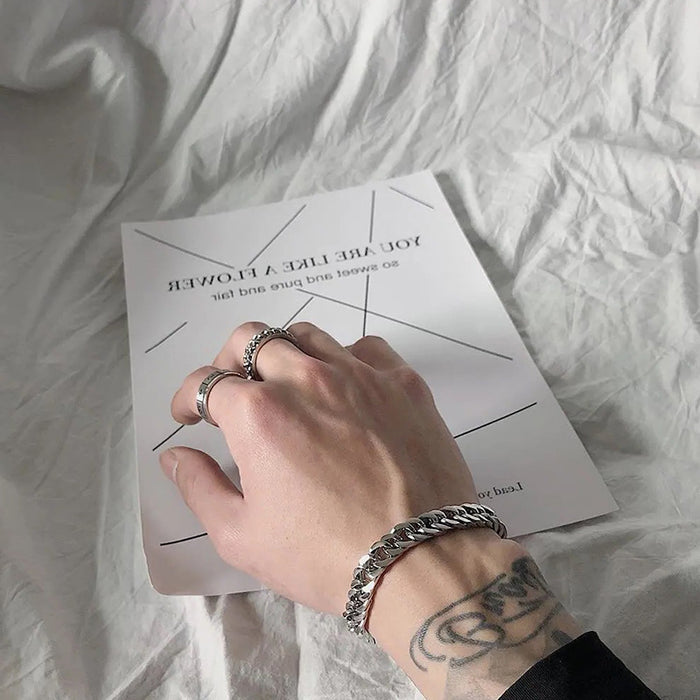 Wholesale Titanium steel bracelet, simple and personalized accessory