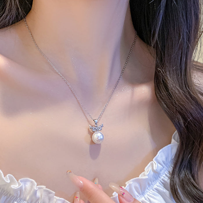 Wholesale Titanium steel butterfly pearl necklace with a luxurious and versatile collarbone chain, exuding a high-end feel