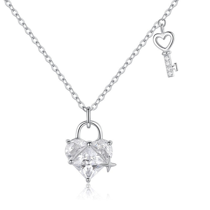 Wholesale Love lock necklace, light luxury, niche, simple, high-end gift