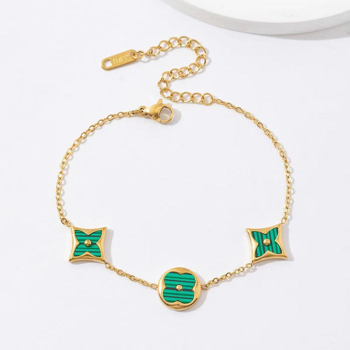 Wholesale Titanium steel bracelet, light luxury and versatile, fashionable and personalized shell bracelet