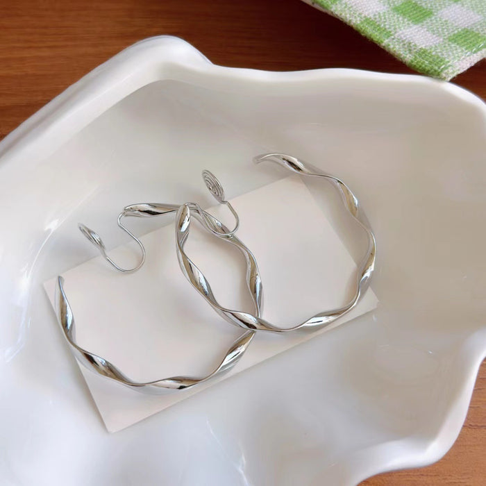 Wholesale Simple temperament, personality, light bending, large circle earrings