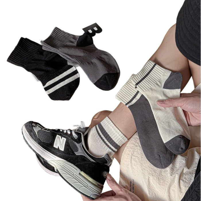 Wholesale Boneless and minimalist cotton socks with breathable and sweat absorbing stripes and color blocking
