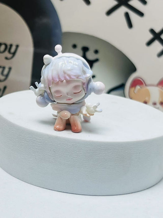 Wholesale cute grain play hand toy doll ornaments toy