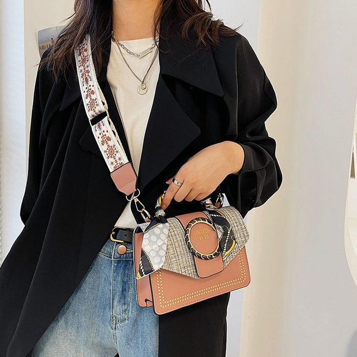 Wholesale Retro texture new fashionable hand-held shoulder bag, broadband crossbody western-style small square bag