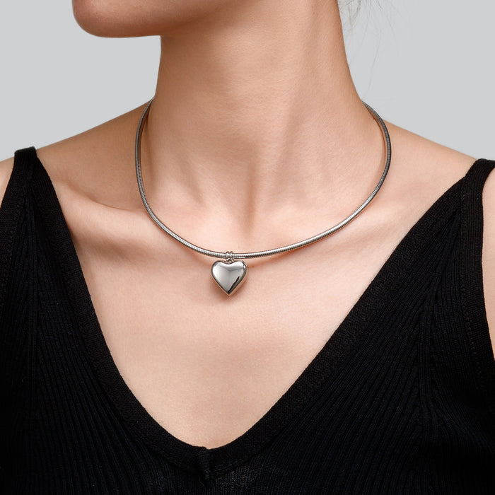 Wholesale 2pcs Heart-shaped choker hollow round snake chain magnetic opening stainless steel necklace