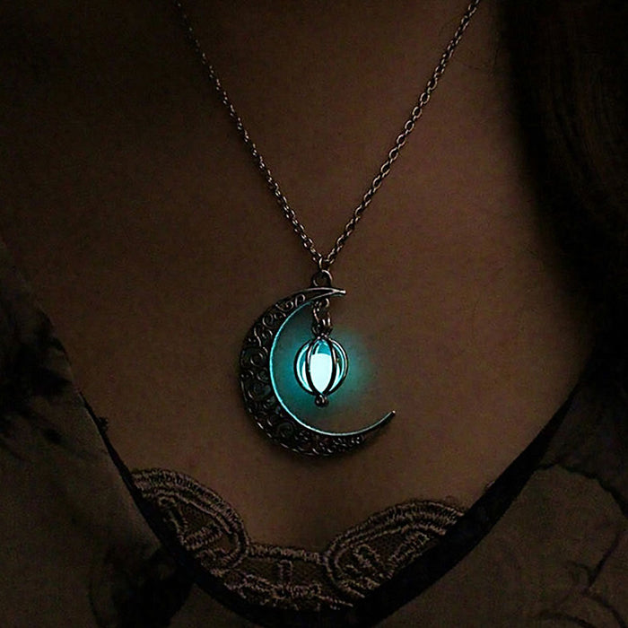Wholesale Glowing Moon Pumpkin Creative Necklace  Alloy Clavicle Chain For Women