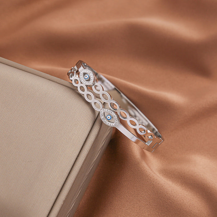 Wholesale Four-leaf Clover Love Diamond Titanium Steel Bracelet JDC-BT-QingY005