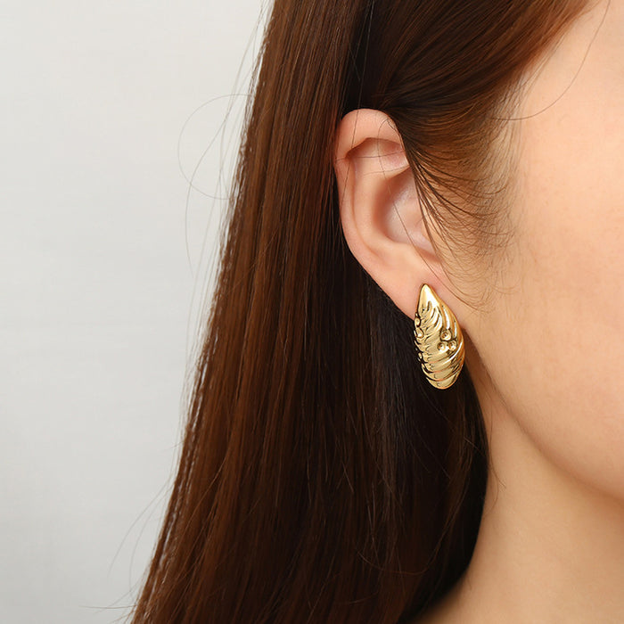 Wholesale irregular stainless steel plated earrings women's light luxury earrings