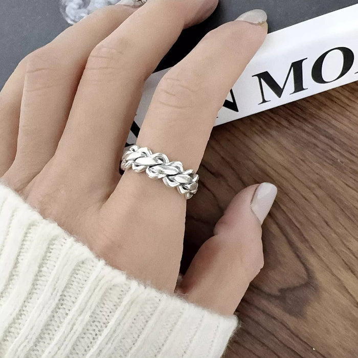 Wholesale The ring is niche, high-end, personalized, retro textured, versatile, stackable, and adjustable