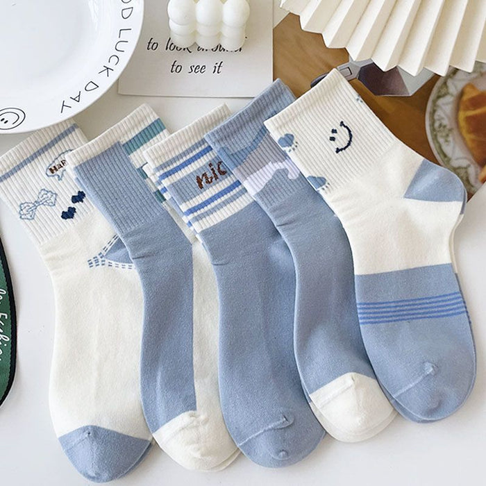 Wholesale Cartoon style fresh and versatile long socks with mid length socks