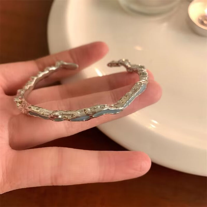 Wholesale Irregular bracelet, light luxury, niche, exquisite feeling bracelet