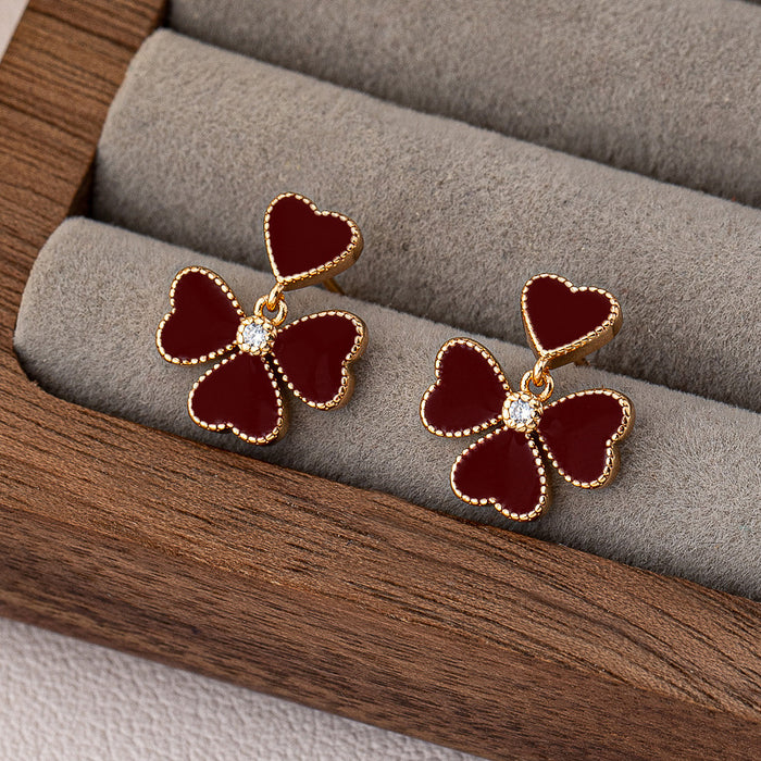 Wholesale 3D vintage black heart-shaped pearl earrings