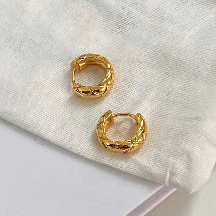 Wholesale Retro metal rhombus wave CEL earrings
