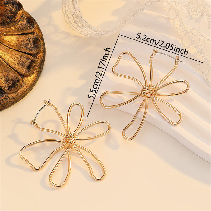 Wholesale metal line winding hollow flower earrings exaggerated personality design sense earrings