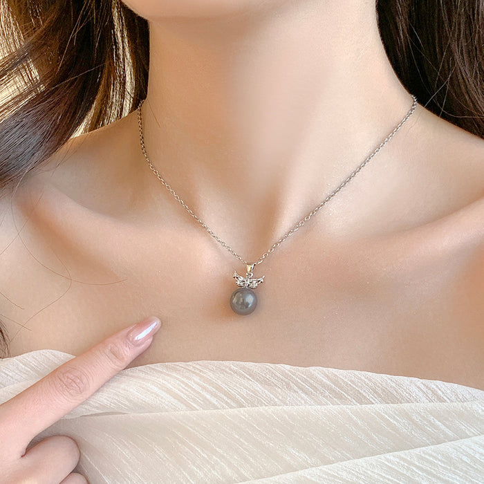 Wholesale Titanium steel butterfly pearl necklace with a luxurious and versatile collarbone chain, exuding a high-end feel