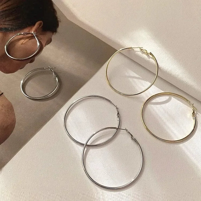 Wholesale Pure silver earrings with large circles, plain circles, and high-end feel. Round circle earrings