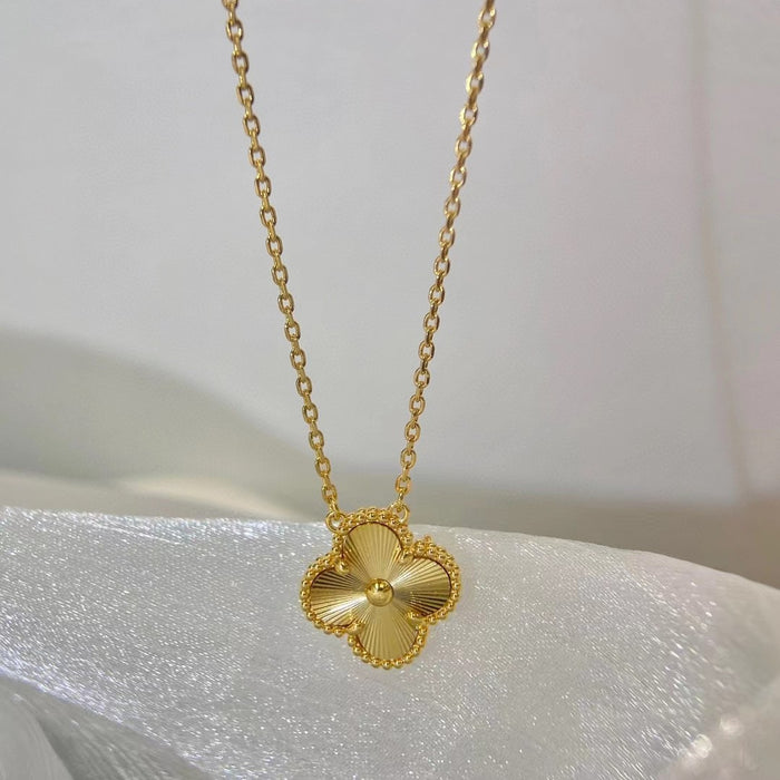 Wholesale Four-leaf Clover Single Flower with Diamond Natural Mother-of-pearl Pendant Silver Necklace JDC-NE-XiaoFX002