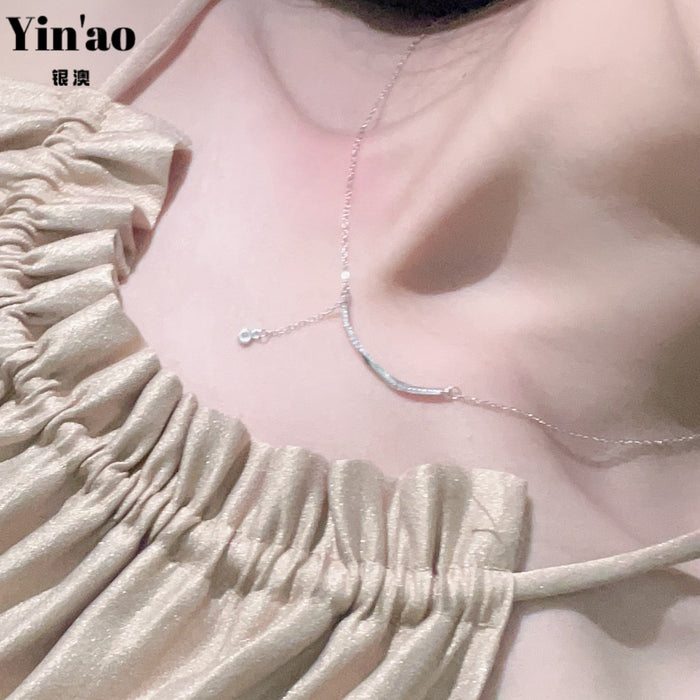 Wholesale Recommended new pure silver product, niche fashion design, smiling curve temperament, personalized necklace