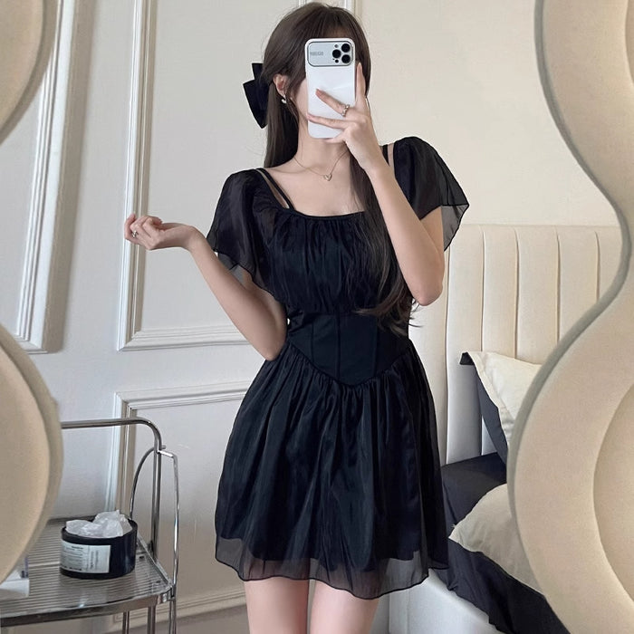 Wholesale Women's one-piece swimsuit covers the belly and appears slim