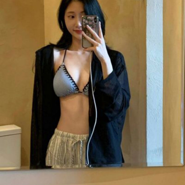 Wholesale Minimalist and sexy bikini striped drawstring hot spring swimsuit