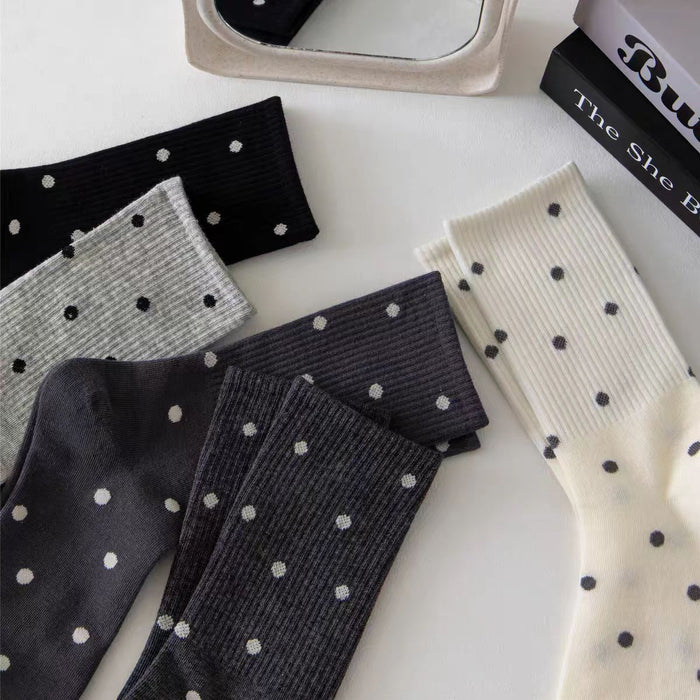 Wholesale New style mid length cotton socks, storm point socks, mid length trendy socks, socks