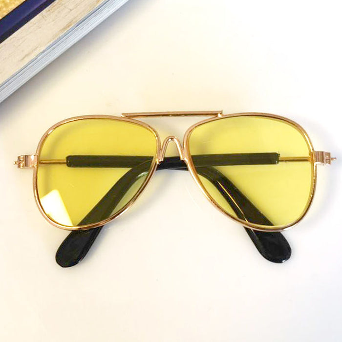 Wholesale Fashionable and trendy dog sunglasses, mini personalized pet glasses, small teddy dog plush toy cat sunglasses