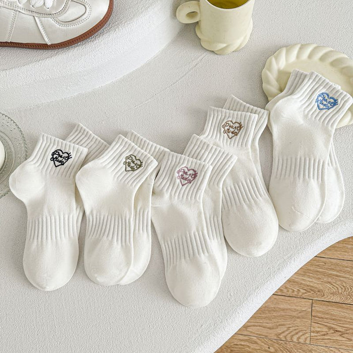 Wholesale Love Embroidered Breathable Cotton Short Socks Simple and Versatile College