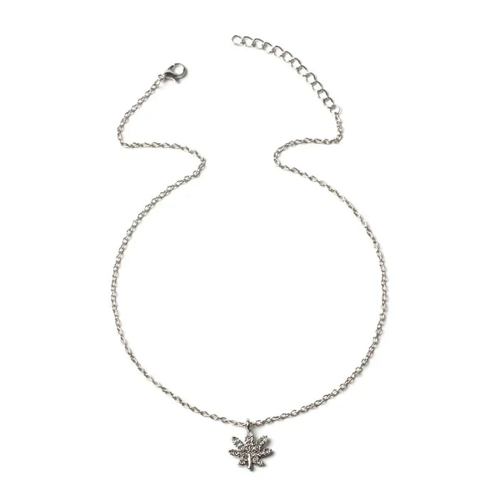 Wholesale Exaggerated jewelry, personalized alloy leaf pendant, simple diamond inlaid necklace