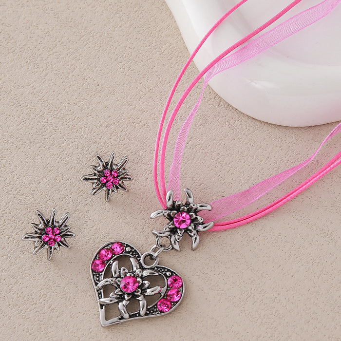 Wholesale Vintage and high-end necklace set with diamond studded heart pendant accessories