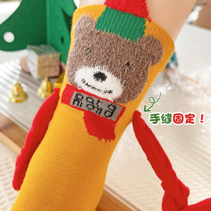 Wholesale Christmas magnetic hand-holding socks women' s cotton socks couple mid-calf length socks New Year gift socks