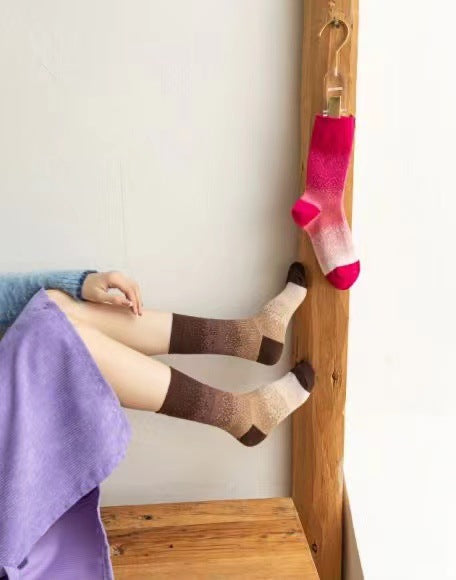 Wholesale New cotton socks with double needle center tube, fashionable trend