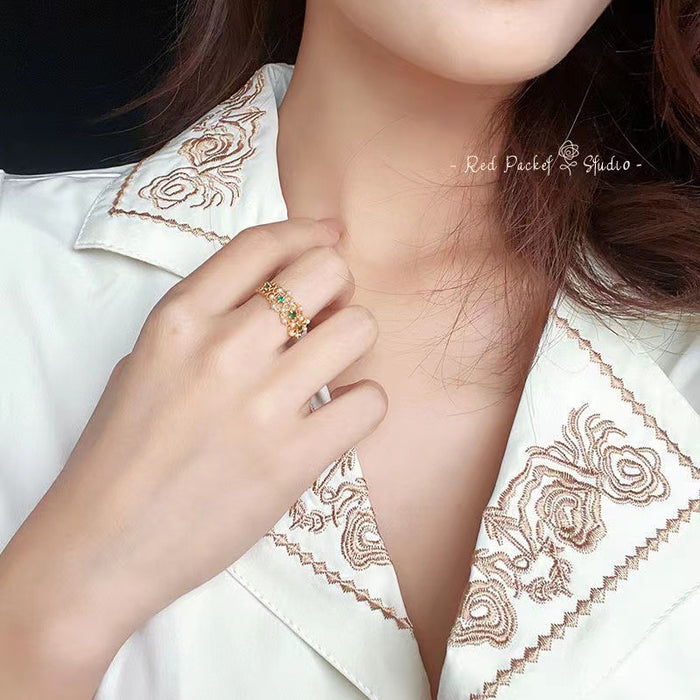 Wholesale Vintage carved inlaid ring with gold plating and personalized high-end feel