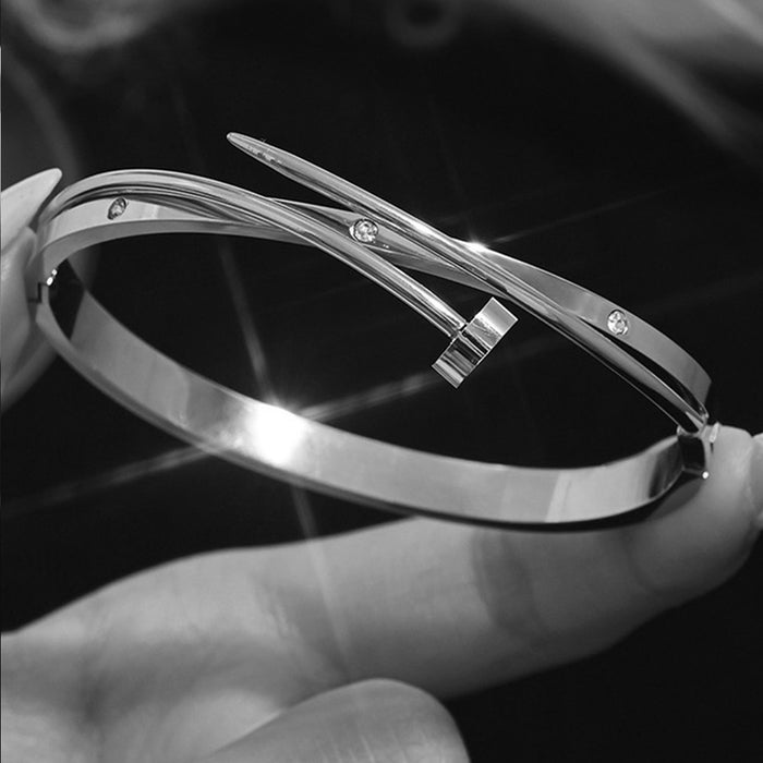 Wholesale Chic Love Heart Titanium Steel Bracelet With Zircon Crystals Electroplated Silver Women S Jewelry Accessory