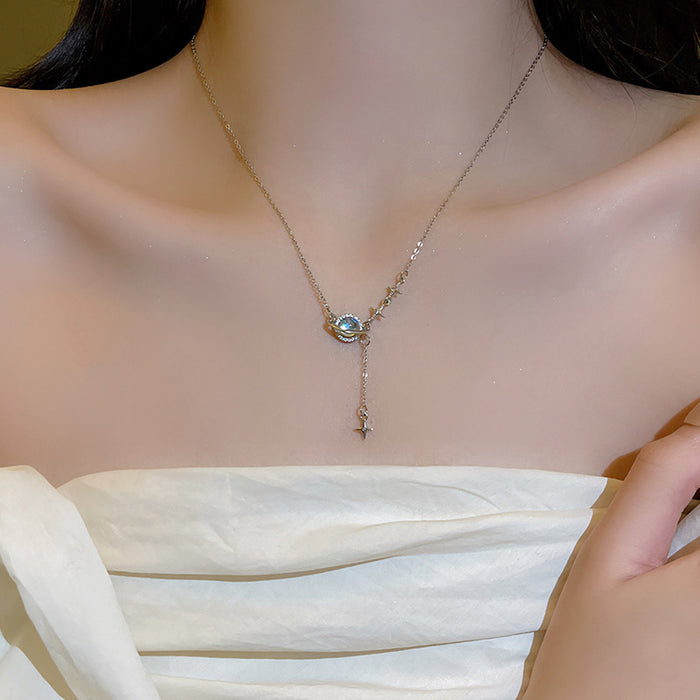 Wholesale Small niche design necklace, fashionable star, exquisite, light luxury, versatile, high-end feeling, collarbone chain