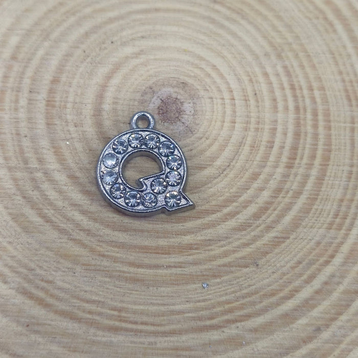 Wholesale Diamond letter pendant personality clavicle chain clothing luggage alloy jewelry accessories