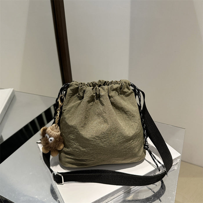 Wholesale Lightweight sports shoulder crossbody bag, casual large capacity, fashionable pleated bucket bag