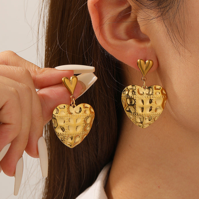 Wholesale Geometric earrings  exaggerated heart-shaped stud earrings   titanium steel   light luxury style  high-end earrings