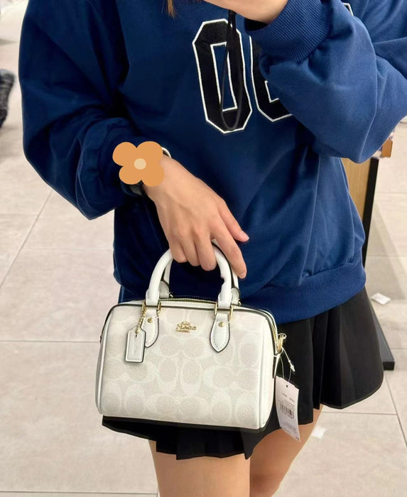 Wholesale Classic pillow bag handbag classic presbyopic crossbody bag for women