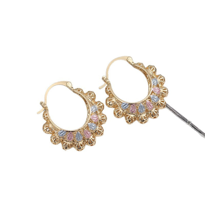 Wholesale Retro-style delicate openwork minimalist earrings