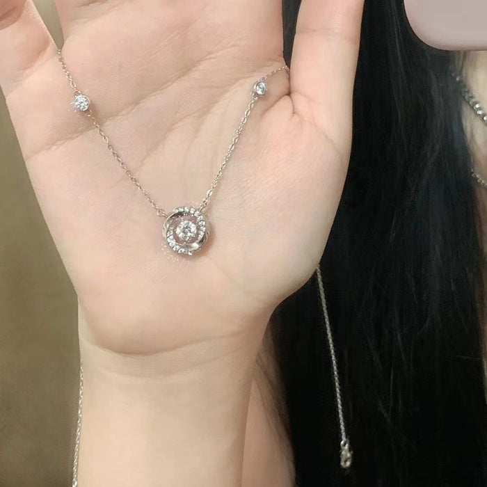 Wholesale Necklaces, niche collarbone chains, pulsating hearts