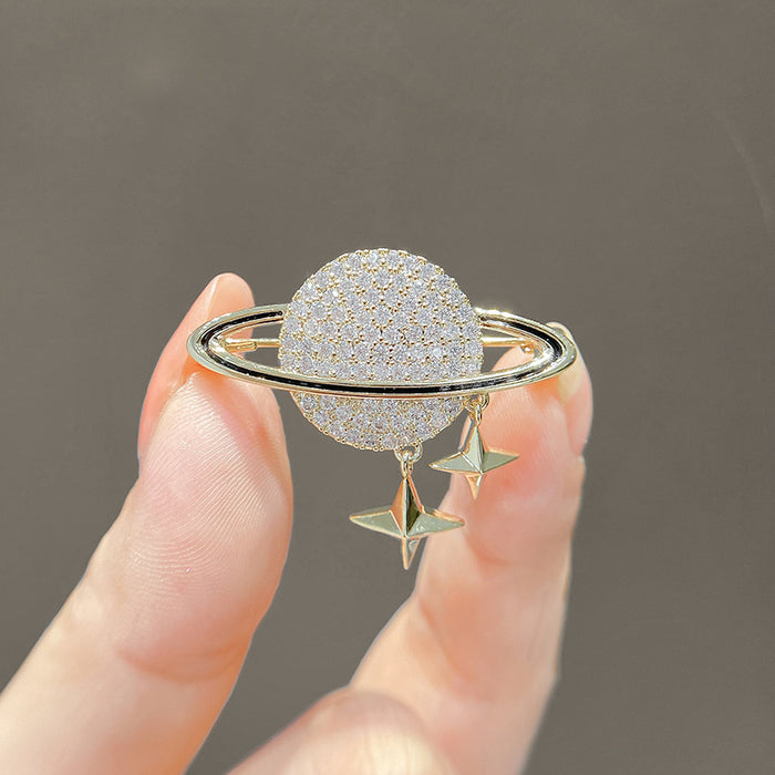 Wholesale Brooch and pin fix clothes fashionably